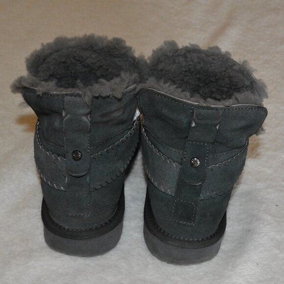 UGG Mckay Gray Suede Boot with Shearling Lining Women's size 8 - Picture 4 of 7